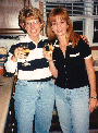 27-steph_linda_toast.gif - 11946 Bytes