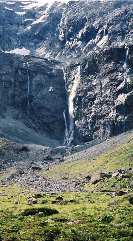 D6-053.jpg
